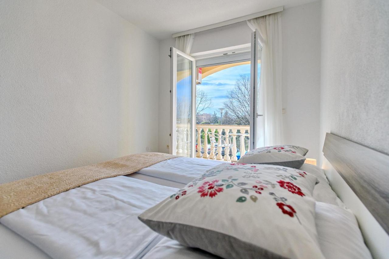 Comfort Apartments In Peaceful Area Zadar - With Garden Kültér fotó